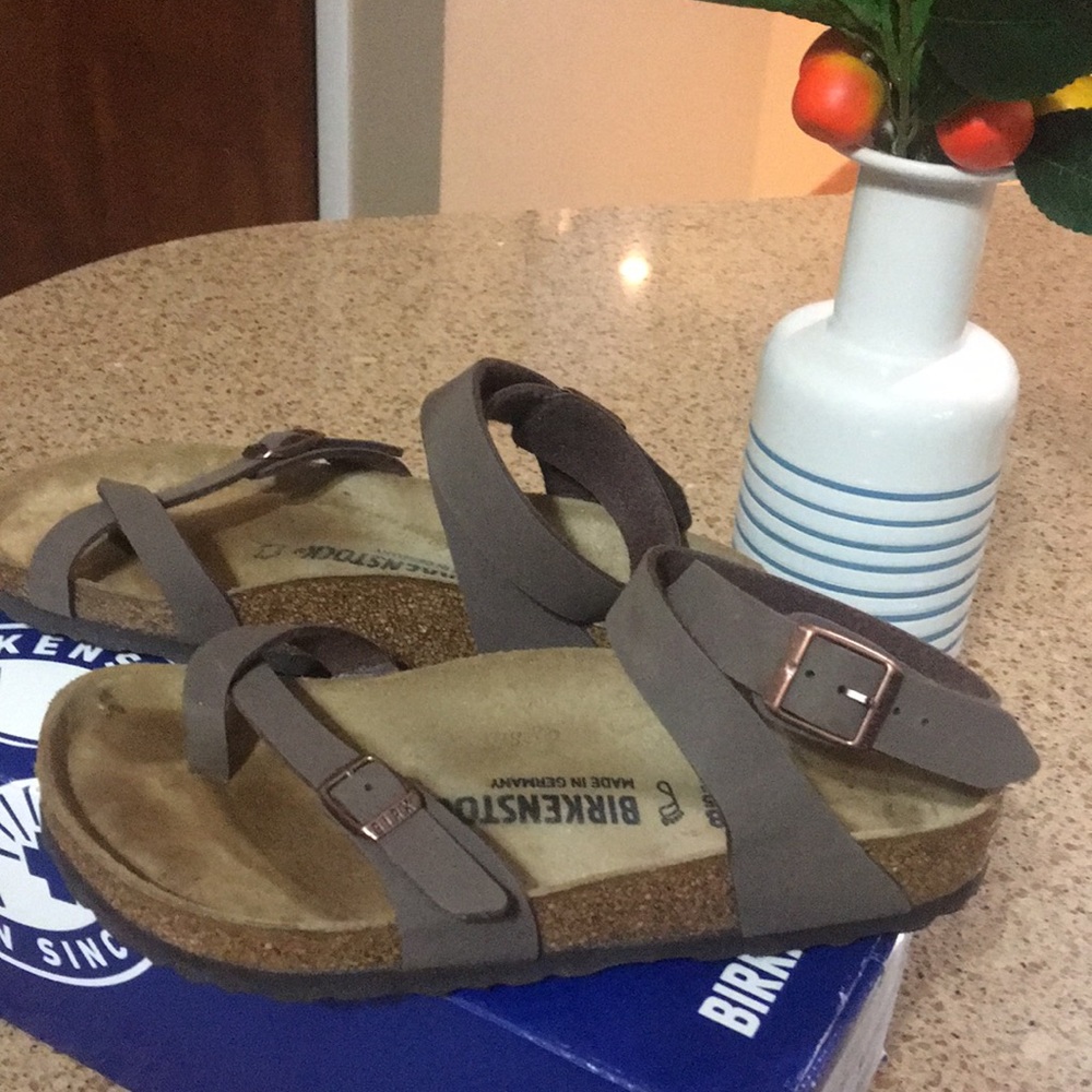 Birkenstock Yara sandals